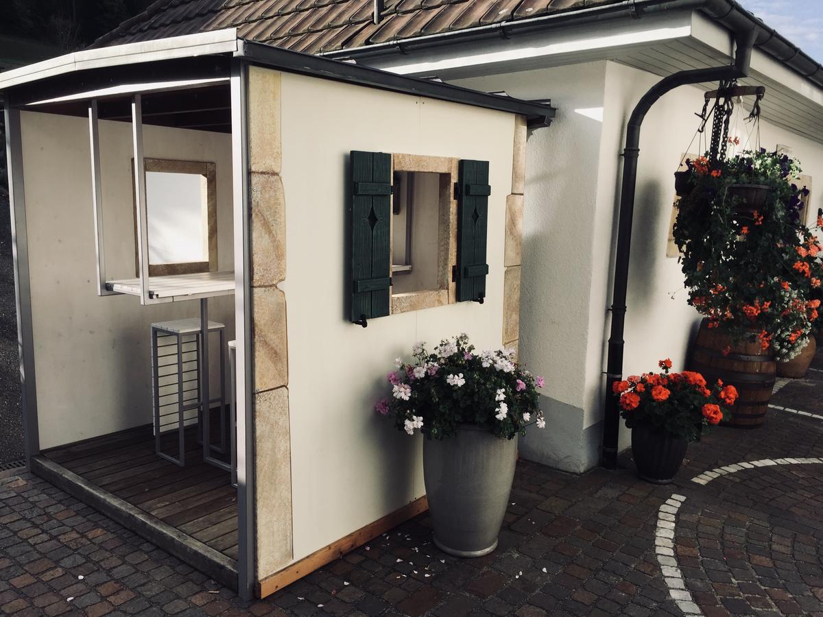 Hotel Kreuz Holderbank エクステリア 写真