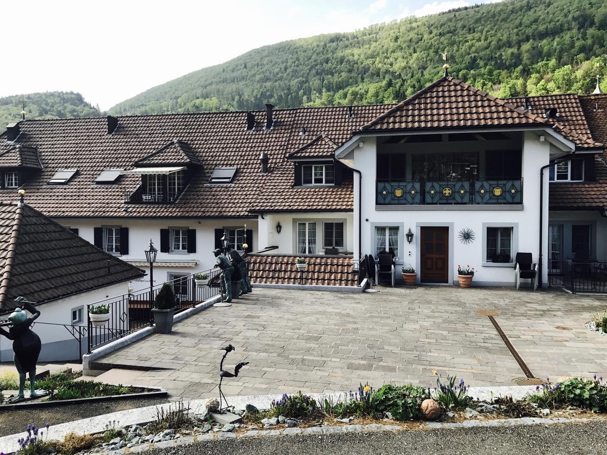 Hotel Kreuz Holderbank エクステリア 写真
